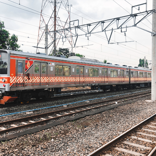 Iklan di kereta commuter line